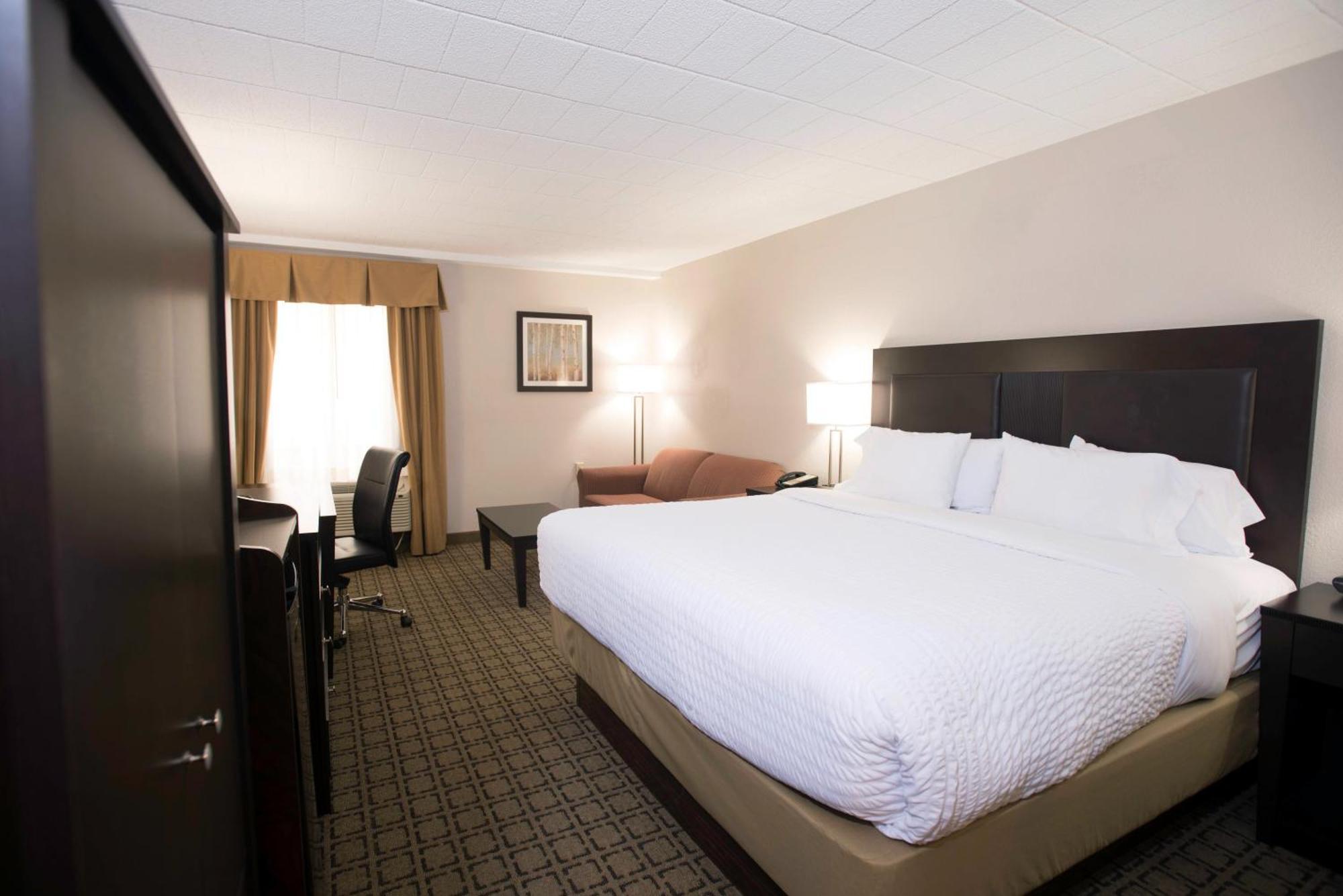 Clarion Inn Cranberry Township Exterior photo