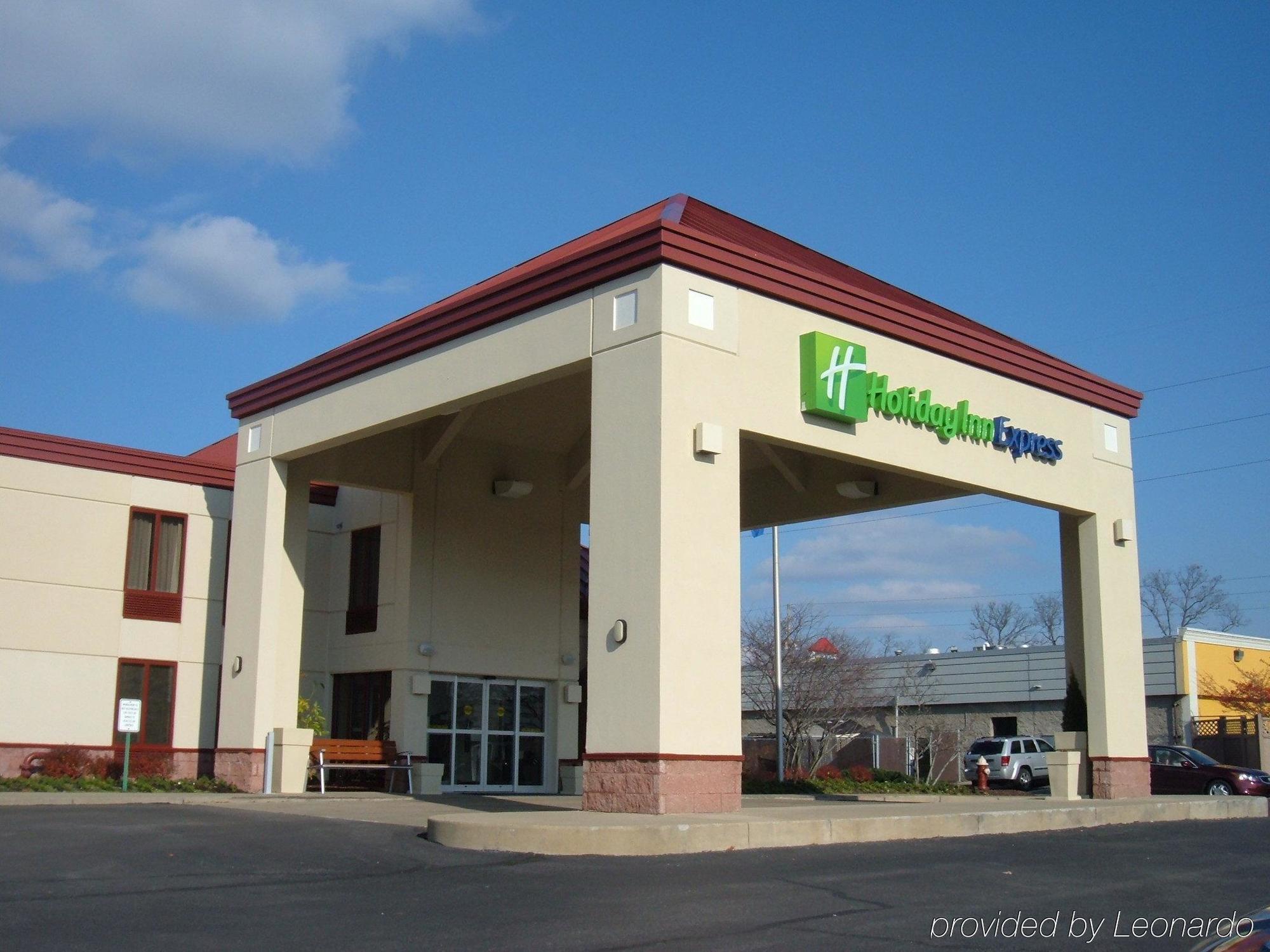Clarion Inn Cranberry Township Exterior photo