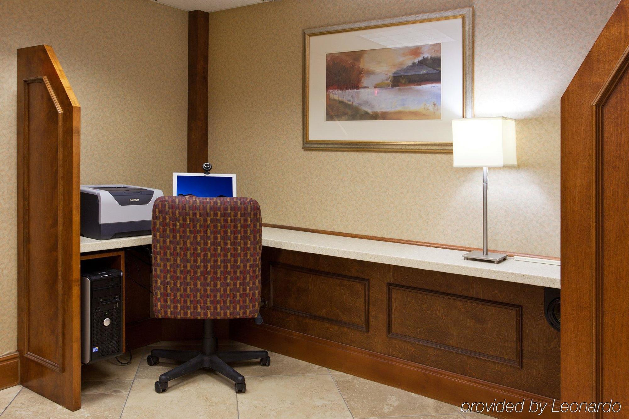 Clarion Inn Cranberry Township Facilities photo