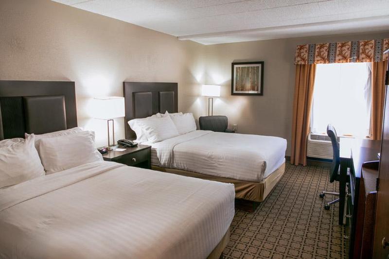 Clarion Inn Cranberry Township Exterior photo